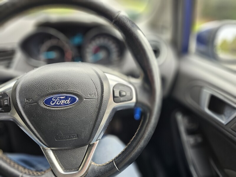 Ford T EcoBoost Titanium Hatchback 1.0 Manual Petrol