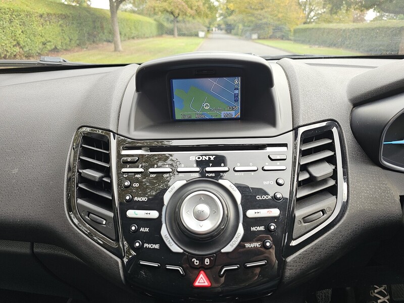 Ford T EcoBoost Titanium Hatchback 1.0 Manual Petrol