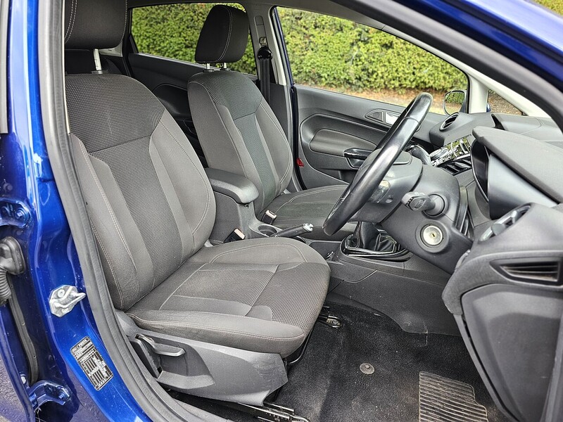 Ford T EcoBoost Titanium Hatchback 1.0 Manual Petrol