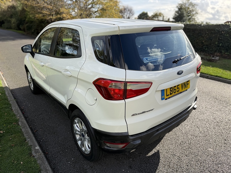 Ford 1.5 Zetec SUV 5dr Petrol Manual 2WD Euro 5 (112 ps)