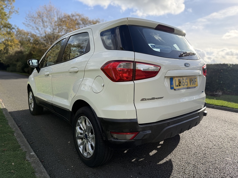 Ford 1.5 Zetec SUV 5dr Petrol Manual 2WD Euro 5 (112 ps)