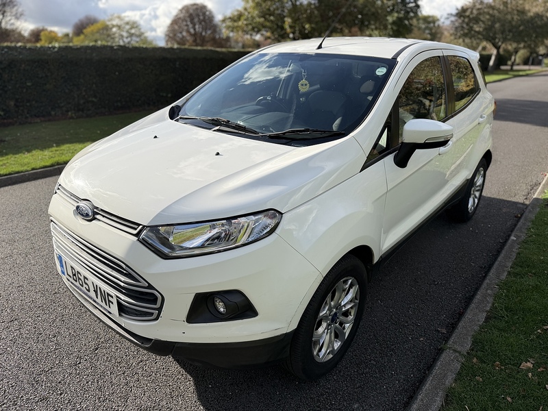 Ford 1.5 Zetec SUV 5dr Petrol Manual 2WD Euro 5 (112 ps)