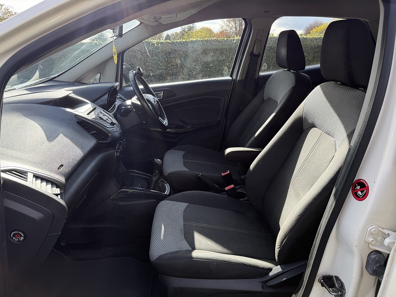 Ford 1.5 Zetec SUV 5dr Petrol Manual 2WD Euro 5 (112 ps)