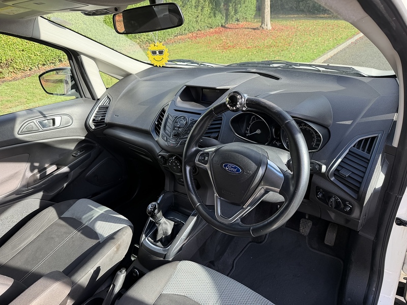 Ford 1.5 Zetec SUV 5dr Petrol Manual 2WD Euro 5 (112 ps)