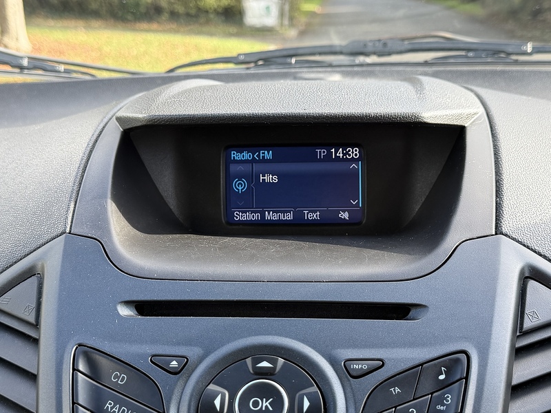 Ford 1.5 Zetec SUV 5dr Petrol Manual 2WD Euro 5 (112 ps)