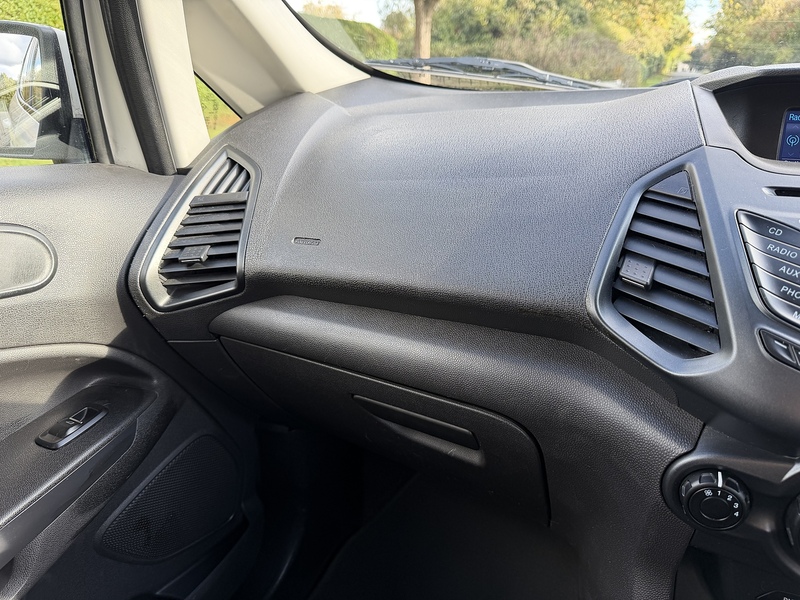 Ford 1.5 Zetec SUV 5dr Petrol Manual 2WD Euro 5 (112 ps)