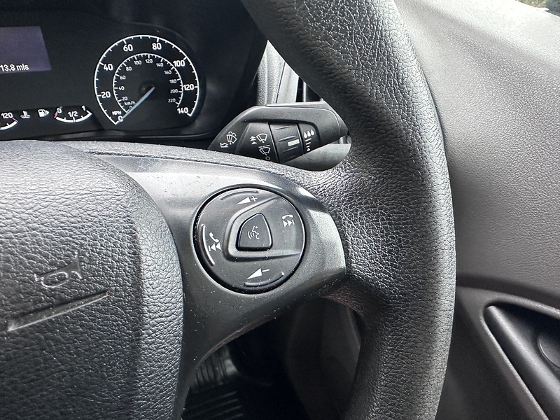 Ford 230 EcoBlue Leader Combi Van 1.5 Manual Diesel