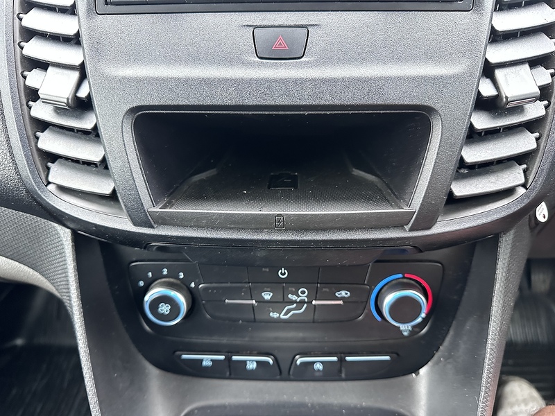 Ford 230 EcoBlue Leader Combi Van 1.5 Manual Diesel