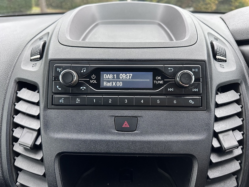 Ford 230 EcoBlue Leader Combi Van 1.5 Manual Diesel