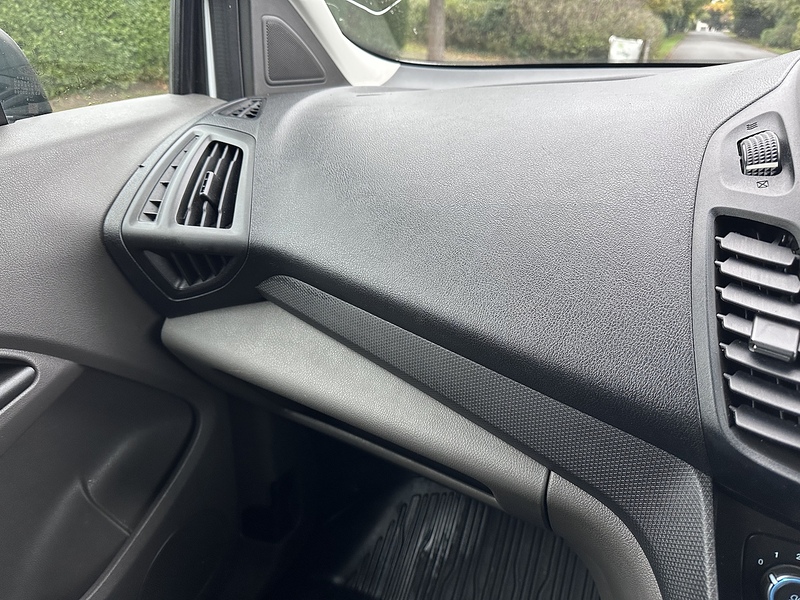 Ford 230 EcoBlue Leader Combi Van 1.5 Manual Diesel