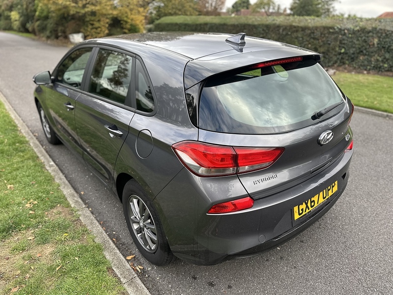 Hyundai T-GDi Blue Drive S Hatchback 1.0 Manual Petrol