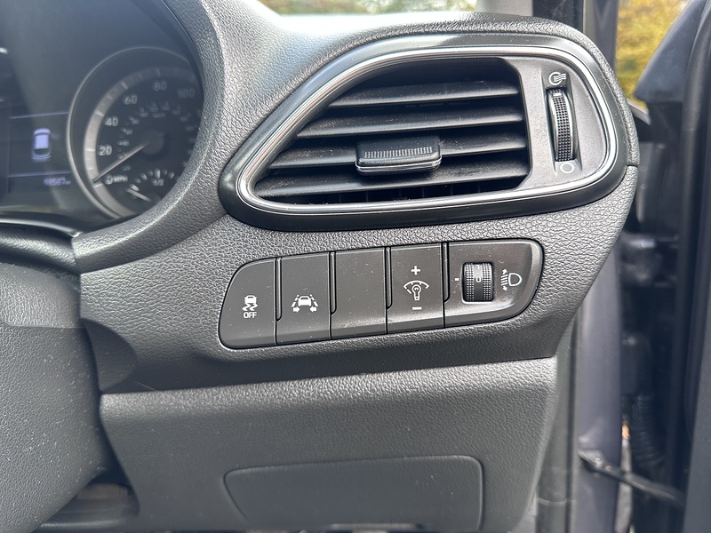 Hyundai T-GDi Blue Drive S Hatchback 1.0 Manual Petrol