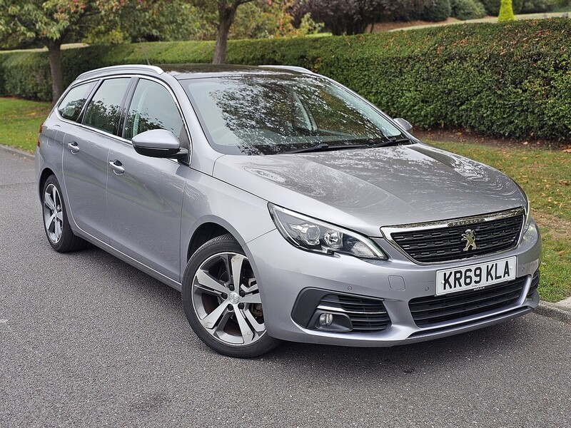 Peugeot PureTech Allure Estate 1.2 Manual Petrol