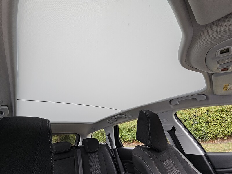 Peugeot PureTech Allure Estate 1.2 Manual Petrol