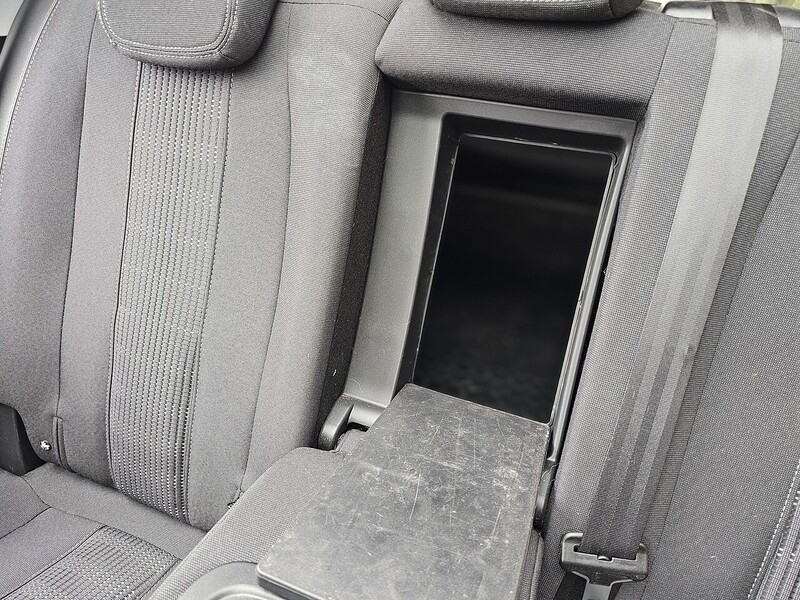 Peugeot PureTech Allure Estate 1.2 Manual Petrol