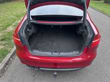 Jaguar XF d Portfolio 