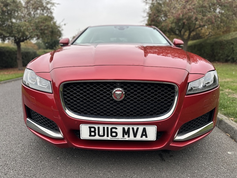Jaguar d Portfolio Saloon 2.0 Automatic Diesel