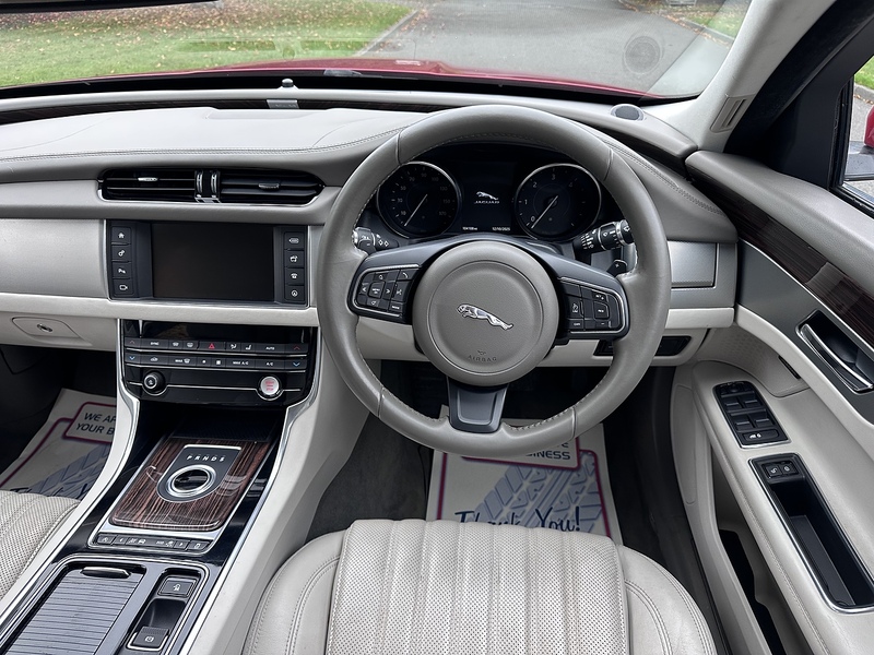 Jaguar d Portfolio Saloon 2.0 Automatic Diesel