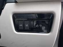 Jaguar XF d Portfolio 