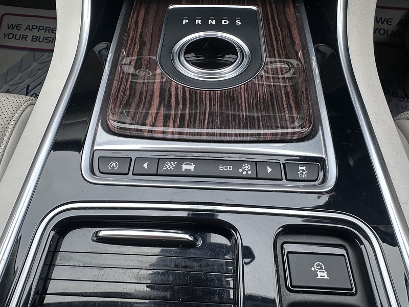 Jaguar d Portfolio Saloon 2.0 Automatic Diesel