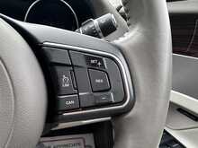 Jaguar XF d Portfolio 