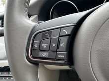 Jaguar XF d Portfolio 