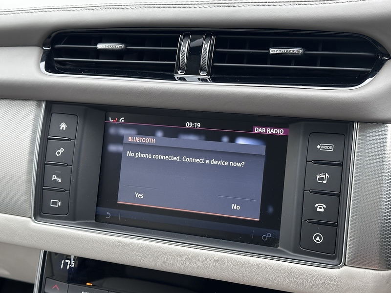 Jaguar d Portfolio Saloon 2.0 Automatic Diesel