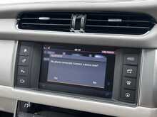 Jaguar XF d Portfolio 