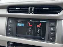 Jaguar XF d Portfolio 