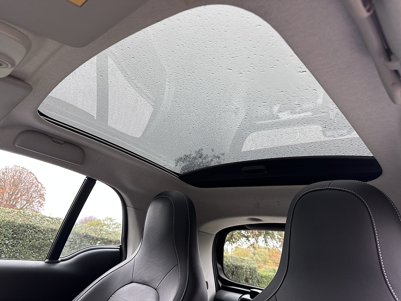 Smart T Edition White Coupe 0.9 Manual Petrol