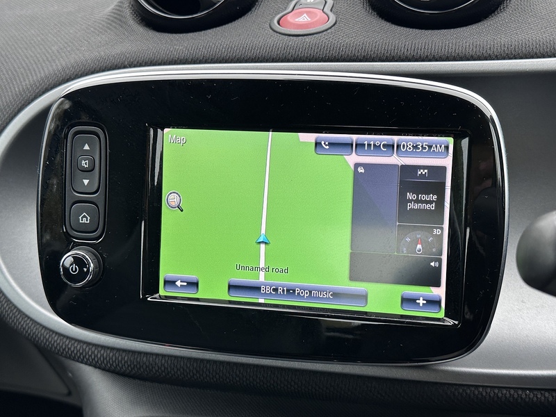 Smart T Edition White Coupe 0.9 Manual Petrol