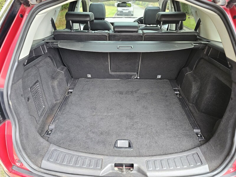 Land Rover TD4 HSE SUV 2.0 Manual Diesel