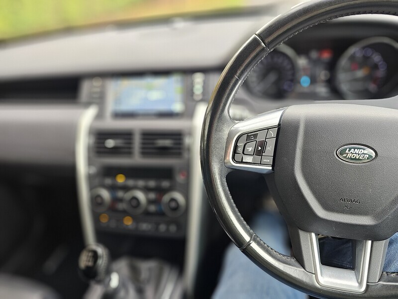 Land Rover TD4 HSE SUV 2.0 Manual Diesel