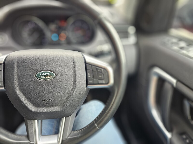 Land Rover TD4 HSE SUV 2.0 Manual Diesel