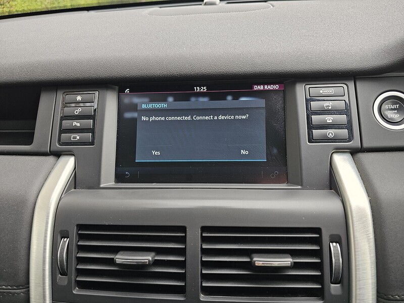 Land Rover TD4 HSE SUV 2.0 Manual Diesel