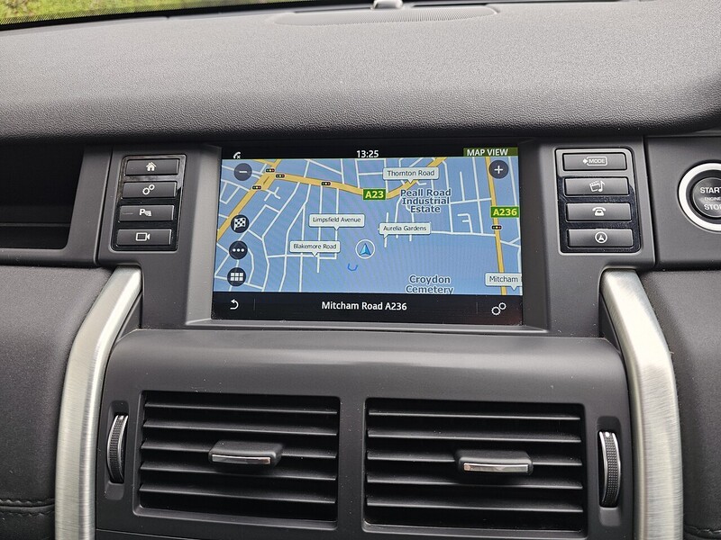 Land Rover TD4 HSE SUV 2.0 Manual Diesel