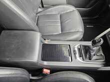 Land Rover Discovery Sport TD4 HSE 