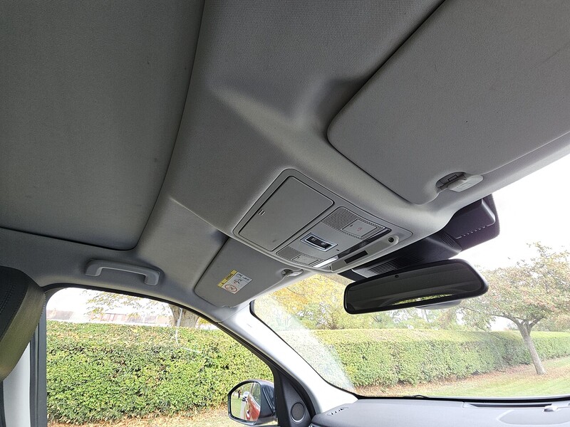 Land Rover TD4 HSE SUV 2.0 Manual Diesel