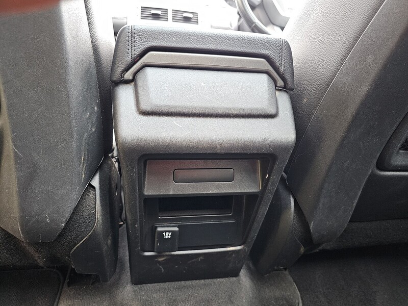 Land Rover TD4 HSE SUV 2.0 Manual Diesel