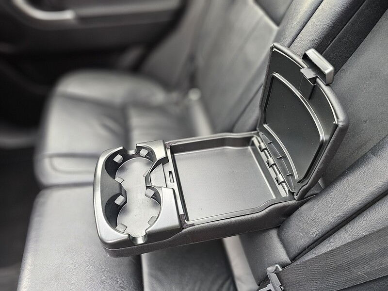 Land Rover TD4 HSE SUV 2.0 Manual Diesel