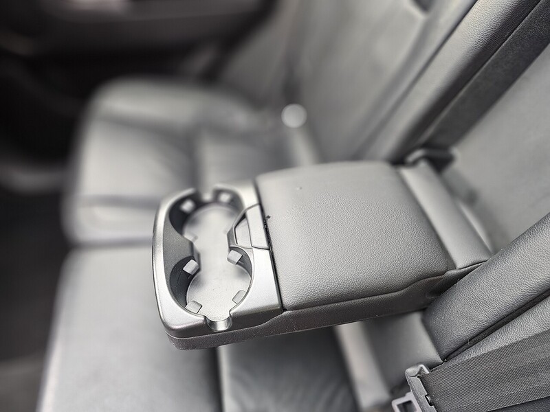 Land Rover TD4 HSE SUV 2.0 Manual Diesel