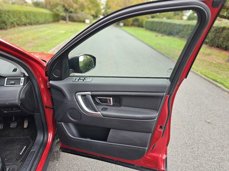 Land Rover TD4 HSE SUV 2.0 Manual Diesel