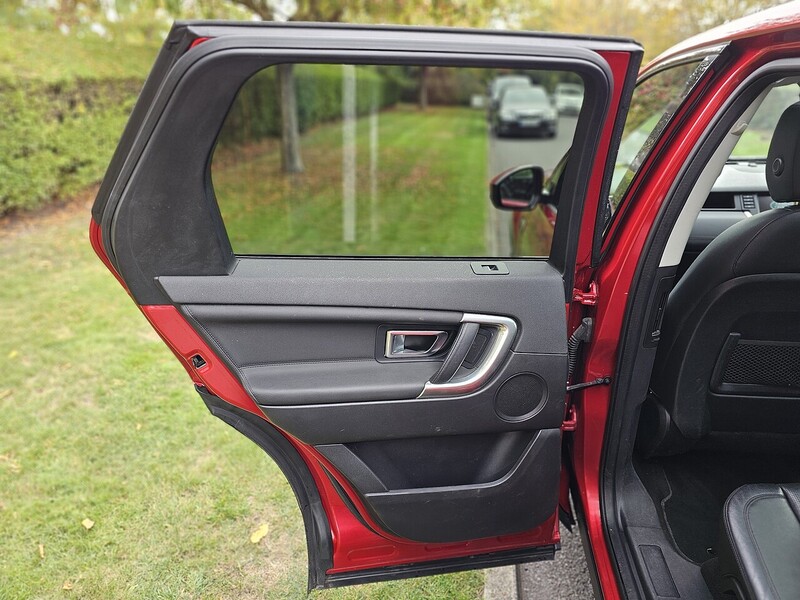 Land Rover TD4 HSE SUV 2.0 Manual Diesel