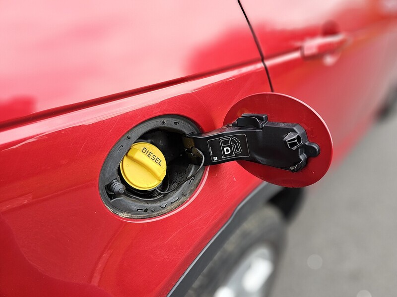 Land Rover TD4 HSE SUV 2.0 Manual Diesel