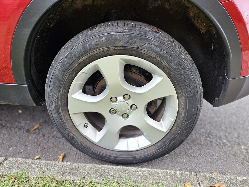 Land Rover TD4 HSE SUV 2.0 Manual Diesel