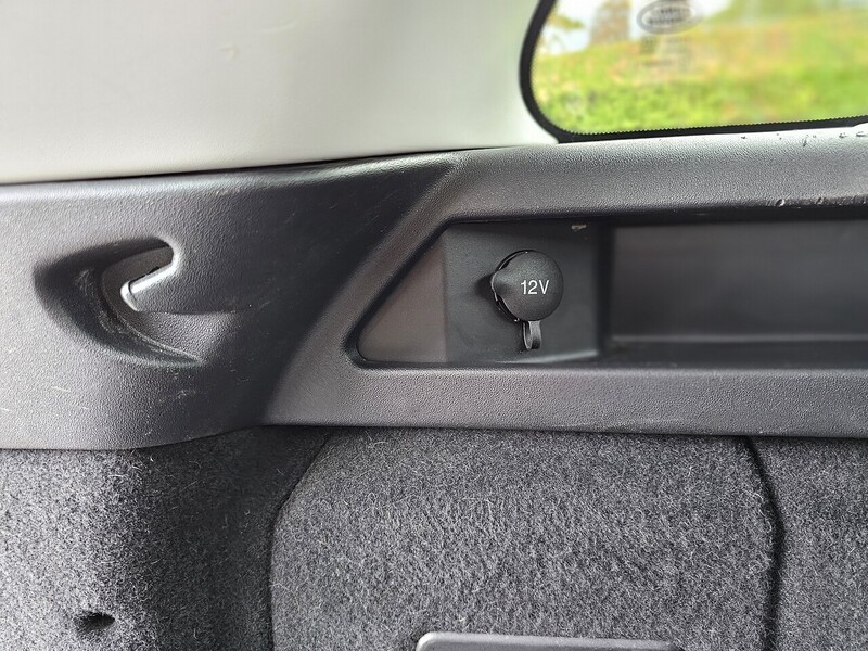 Land Rover TD4 HSE SUV 2.0 Manual Diesel