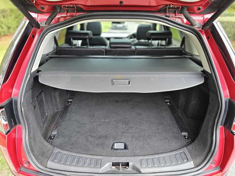 Land Rover TD4 HSE SUV 2.0 Manual Diesel