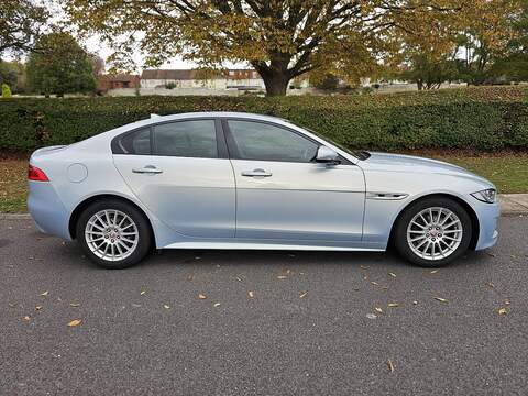 d R-Sport Saloon 2.0 Automatic Diesel