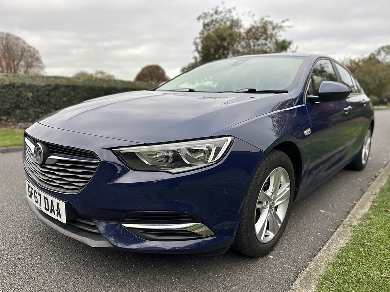 Vauxhall i Turbo Design Nav Hatchback 1.5 Manual Petrol