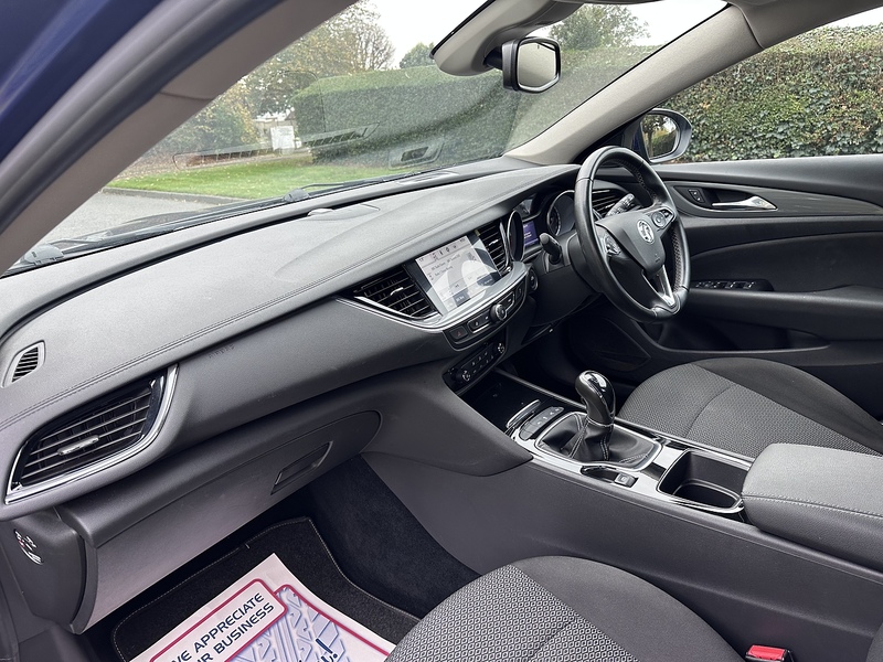 Vauxhall i Turbo Design Nav Hatchback 1.5 Manual Petrol